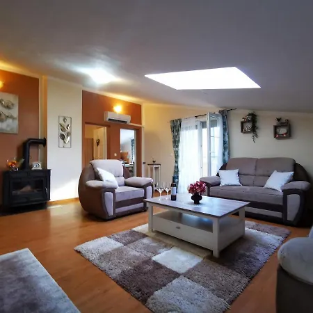 Apartman Oaza *